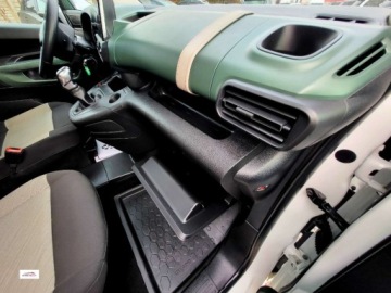 Citroen Berlingo III Osobowy M 1.5 BlueHDi 102KM 2019 Citroen Berlingo Panoramatylko 139tys kmbardzo ladny, XTRsuper stan, GWAR, zdjęcie 21