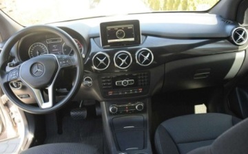 Mercedes Klasa B W246 Sports Tourer 180 CDI 109KM 2014 Mercedes-Benz Klasa B 1.5D Automat Navi Kamera PDC Oryginal Lakier Tempoma, zdjęcie 21