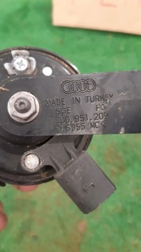 AUDI Q3 8U KLAKSON SIGNÁL ZVUKOVÝ 8U0951209 000324 A050690