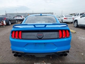 Ford Mustang VI Fastback Facelifting 5.0 Ti-VCT 450KM 2022 Ford Mustang GT PREMIUM FASTBACK 2022, od ubezpieczalni 5.0 Benzyna 450KM, zdjęcie 5