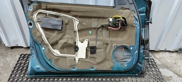 891 DVEŘE LEVÉ LEVÝ PŘEDNÍ MERCEDES W220
