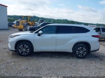 Toyota Highlander III 2022 Toyota Highlander xle, 2021r., 4x4, 3.5L 3.5 Benzyna 295KM, zdjęcie 6