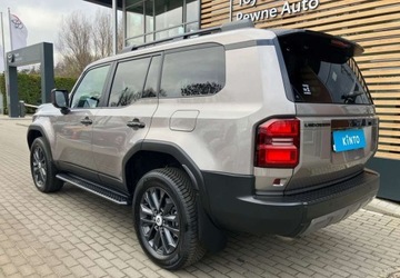 Toyota Land Cruiser VII Terenowy 5d 2.8 D-4D 204KM 2024 Toyota Land Cruiser Toyota Land Cruiser LC 2.8 D-4D Executive 2.8 Diesel, zdjęcie 3