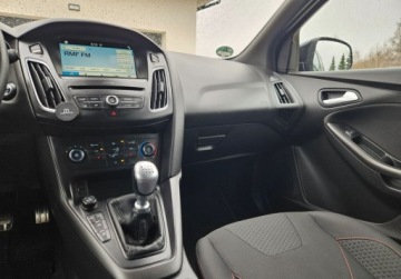 Ford Focus III Sedan Facelifting 1.5 EcoBoost 150KM 2017 Ford Focus 1.5 Benzyna 150 KM, ST-LINE, Niski przebieg,Polecam 1.5 Benzyna, zdjęcie 8