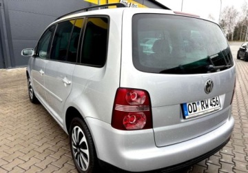 Volkswagen Touran I 1.9 TDI 105KM 2007 Volkswagen Touran 1.9 TDI 7 osobowy klimatronik Zamiana 1.9 Diesel 105KM, zdjęcie 5