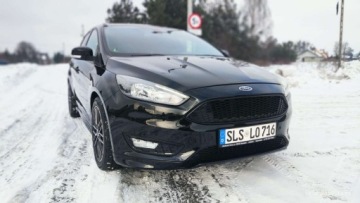 Ford Focus III Sedan Facelifting 1.5 EcoBoost 182KM 2018 Ford Focus Ford Focus 1.5 Benzyna 182KM St Line Czarny Z Niemiec