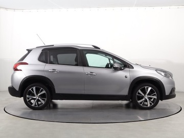Peugeot 2008 I SUV Facelifting 1.2 PureTech 130KM 2018 Peugeot 2008 1.2 PureTech, Salon Polska, Skóra, zdjęcie 5