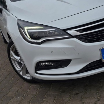Opel Astra J GTC 1.4 Turbo ECOTEC 140KM 2016 Opel Astra K 1.4 Turbo Cosmo, zdjęcie 19