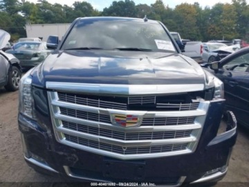 Cadillac Escalade III 2019 Cadillac Escalade Luxury, 2019r., 4x4, 6.2L 6.2 Benzyna 420KM, zdjęcie 4