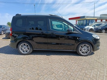 Ford Tourneo Courier I Mikrovan 1.5 TDCi 95KM 2017 Ford Tourneo Courier 1,5 diesel 95KM, zdjęcie 18