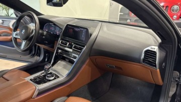 BMW Seria 8 II M Coupe 4.4 M850i 530KM 2018 BMW Seria 8 4.4 Benzyna 530KM, zdjęcie 31