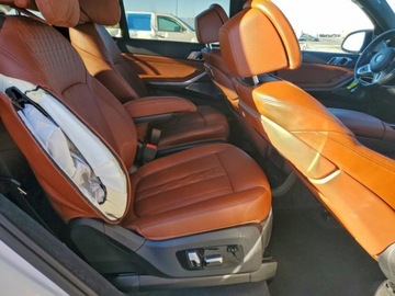 BMW X7 2024 BMW X7 M60i 2024 4.4 Benzyna 523KM, zdjęcie 10