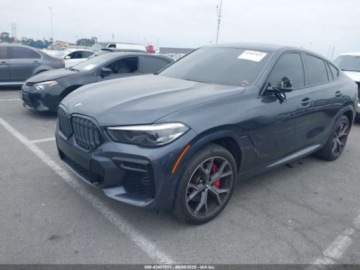 BMW X6 G06 2022 BMW X6 2022 BMW X6 XDRIVE40I 3.0 Benzyna 335KM, zdjęcie 2