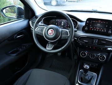 Fiat Tipo II Hatchback Facelifting 1.0 T3 Turbo 100KM 2022 Fiat Tipo 1.0 FireFly, Salon Polska, zdjęcie 6