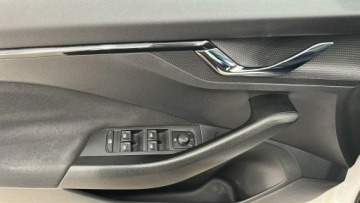 Skoda Scala Hatchback 1.6 TDI 115KM 2020 Škoda Scala Skoda Scala 1.6 TDI SCR Ambition DSG, zdjęcie 12