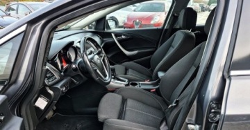 Opel Astra J Sports Tourer 1.4 Turbo ECOTEC 140KM 2011 Opel Astra BENZYNA AUTOMAT bogata wersja COSMO nawigacja okazja 1.4, zdjęcie 32