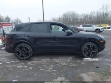 Porsche Cayenne III 2021 Porsche Cayenne 2021 335KM 3.0 Benzyna 335KM, zdjęcie 6