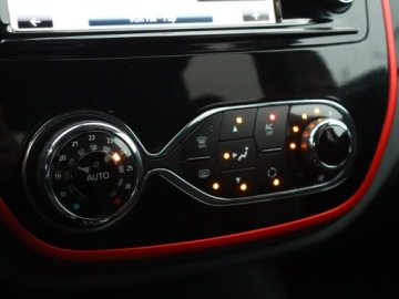 Renault Captur I Crossover 1.2 TCe EDC 120KM 2014 Renault Captur 1.2 TCe, Salon Polska, Automat, zdjęcie 17