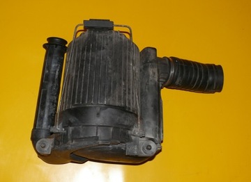 POUZDRO FILTRU VZDUCHU TRUBKA SÁNÍ VW TRANSPORTER IV T4 2.4 D 78KM AAB