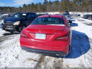 Mercedes CLA C117 2018 Mercedes-Benz CLA 2018 r., 2,0L 4MATIC 2.0 Benzyna 208KM, zdjęcie 4