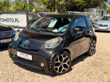 Toyota iQ 1.4 TD 90KM 2011 Toyota iQ Swietny stan Bogate wyposazenie Zawraca w miejscu 1.4 90KM