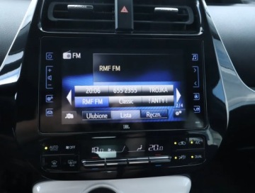 Toyota Prius IV Hatchback 1.8 Hybrid 122KM 2017 Toyota Prius 1.8 PHV, Serwis ASO, Automat, Skóra, zdjęcie 11