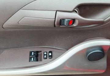 Toyota iQ 1.0 VVT-i 68KM 2009 Toyota iQ 1,0 Ben Klima Benzyna 68KM, zdjęcie 10