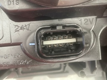 CITROEN DS5 2011-2015 SVĚTLO PRAVÝ PŘEDNÍ PRAVÁ ČOČKA 9-PIN UK