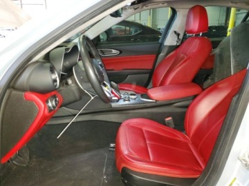 Alfa Romeo Giulia II Sedan Facelifting 2.0 Turbo 280KM 2021 Alfa Romeo Giulia Sport 2021 2.0 Benzyna 280KM, zdjęcie 7