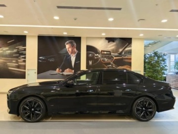 BMW Seria 7 G70 Sedan 3.0 40d 299KM 2026 BMW Seria 7 740d xDrive Sport Sedan 3.0 (299KM) 2026, zdjęcie 1