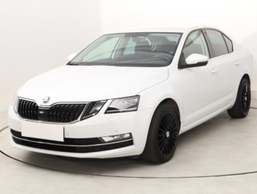 Skoda Octavia III Liftback Facelifting 1.5 TSI ACT 150KM 2019 Skoda Octavia 1.5 TSI, Salon Polska, Klima, zdjęcie 1
