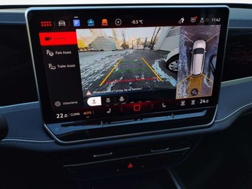 Volkswagen Passat B8 Variant Facelifting 2.0 TDI SCR 150KM 2024 Volkswagen Passat Variant Faktura VATKamery 360Zadbany Maly przebiegElegan, zdjęcie 17