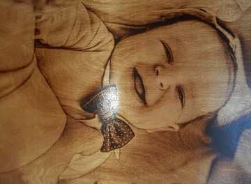 Портрет на заказ, выжженный на дереве, 40х50 см.