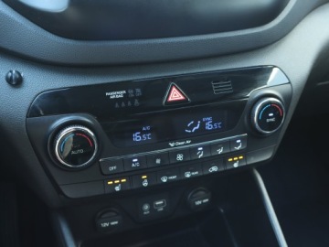 Hyundai Tucson III SUV 1.7 CRDi 141KM 2016 Hyundai Tucson 1.7 CRDi, Salon Polska, Automat, zdjęcie 12