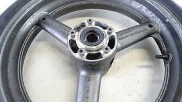 Suzuki GSXR GSX-R 750 600 SRAD возле переднего обода