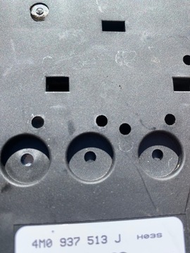 4M0397513J БЛОК ПРЕДОХРАНИТЕЛЕЙ Audi Q7 Q8