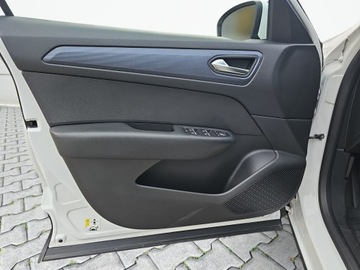 Renault Arkana SUV 1.3 TCe 140KM 2021 Renault Arkana 1.3 TCe mHEV Zen EDC, zdjęcie 15