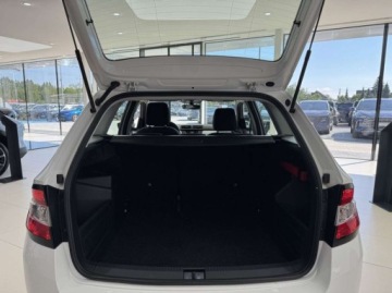 Skoda Fabia III Kombi Facelifting 1.0 TSI 95KM 2021 Skoda Fabia Ambition CarPlayAndroid Auto Czujniki parkowania Salon Pols, zdjęcie 15