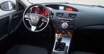 Mazda 3 II Sedan 1.6 MZR 105KM 2010 Mazda 3 1,6Benzyna Udokumentowany Przebieg Serwisowany Biala Perla, zdjęcie 4