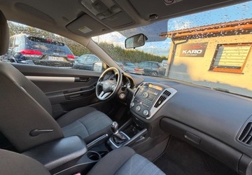 Kia Ceed I Hatchback 5d Facelifting 1.6 CRDi VGT 115KM 2011 Kia Ceed 2011 r. 1.6 Diesel 116KM, zdjęcie 13