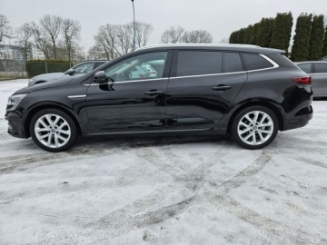 Renault Megane IV Hatchback 5d  Facelifting 1.3 TCe 140KM 2021 Renault Megane 1,3 benzyna 140KM, zdjęcie 17