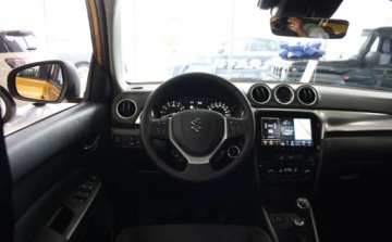 Suzuki 2025 Suzuki Vitara DEMO Elegance 1,4 Mild Hybrid 4WD 6MT 2025 MC 1.4 Benzyna, zdjęcie 8