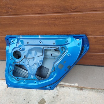 BMW 3 III F34 GT 2013- DVEŘE PRAVÝ ZADNÍ PRAVÉ