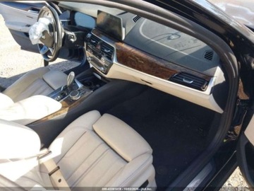 BMW Seria 5 G30-G31 Limuzyna 540i 340KM 2020 BMW Seria 5 540i xdrive 3.0 Benzyna 340KM, zdjęcie 9