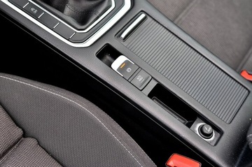 Volkswagen Passat B8 Variant 1.6 TDI BlueMotion SCR 120KM 2016 Volkswagen Passat 1.6TDI 120KM Virtual Full Led, zdjęcie 12