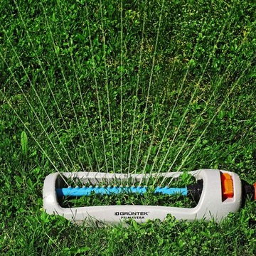 PRIMAVERA СОЛНЕЧНЫЙ СПРИНКЛЕР 336M2 С 16 ФОРСУНКАМИ