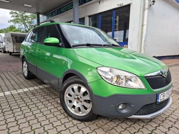 Skoda Fabia II Kombi Facelifting 1.2 TSI 85KM 2011 Skoda Fabia Limitowana Wersja Scout 1.2 Benzyna 86KM