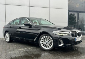 BMW Seria 5 G30-G31 Limuzyna Facelifting 2.0 530i 252KM 2022 BMW Seria 5 xDrive Automat Brazowa Skora Navi Ambiente Kamera FV23, zdjęcie 5
