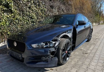 Jaguar XE Sedan 2.0 i4 163KM 2016 Jaguar XE 2.0 Diesel 163KM, zdjęcie 11