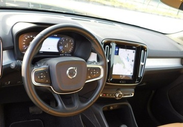 Volvo XC40 Crossover 1.5 T3 163KM 2019 Volvo XC 40 z Gwarancja Bezwypadkowy Bezowa Skora 1.5 Benzyna 163KM, zdjęcie 17